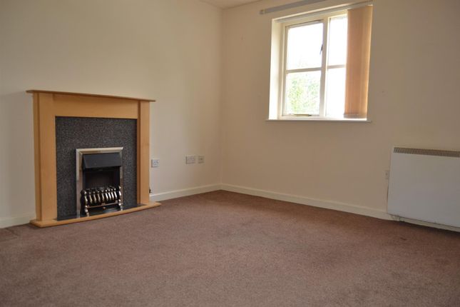 8, Manygates Court, Wakefield photo 2