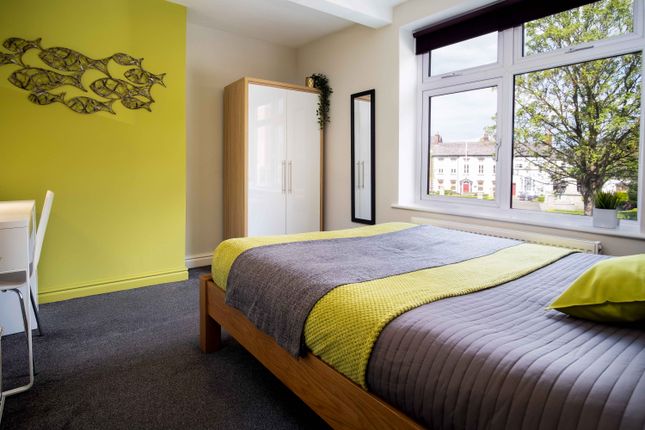 (Room 2) 57, Park Green, Macclesfield photo 2