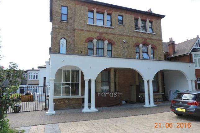 Room 8 , Hollybush Hill, London photo 5