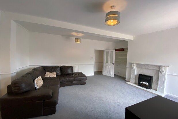 Flat to rent in Newlands Avenue, Newcastle Upon Tyne