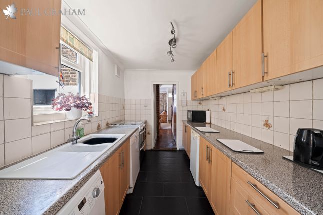 4, Wandle Road, Hackbridge photo 4