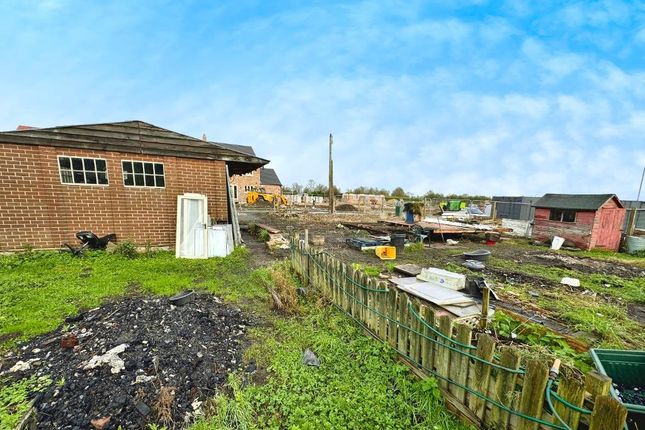34, Wisbech Road, Outwell photo 4