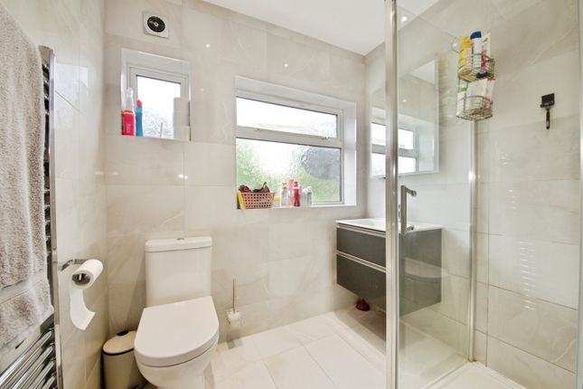 74, Seymer Road, Romford photo 2