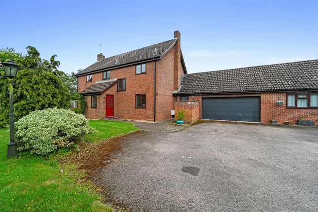 4-bed house on 8, Chestnut Close, Bury St. Edmunds, £725,000