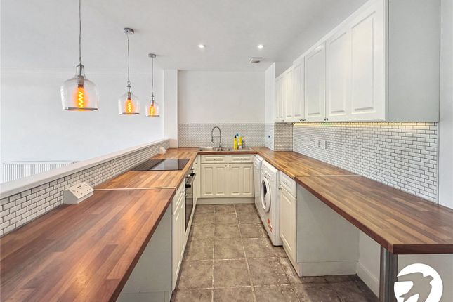 Flat 2, Mayflower House,, Valetta Way, Kent photo 2
