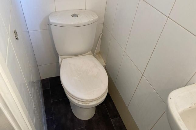 136 Bishops Road, Hayes photo 2