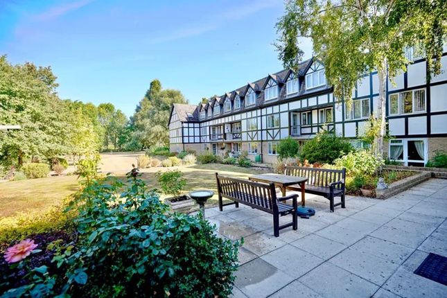 Thumbnail Flat for sale in The Chestnuts, Godamanchester, Huntingdon.