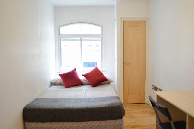 501A Green Lanes, London photo 2