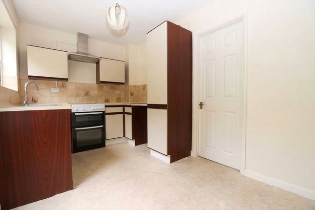 113, Ormonds Close, Bristol photo 4