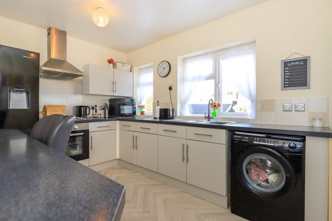 73, Park Lane, Wolverhampton photo 4