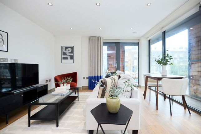 Flat 34, 2d Penny Black Court, Carlton Grove,, London photo 2