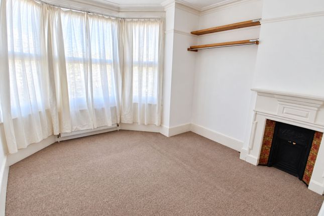 Flat 2, James House, London photo 2