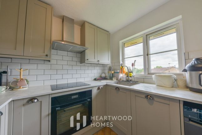 The Larches,Flat 21, Milford Close, St. Albans photo 2