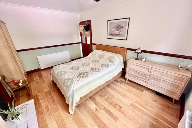 Bed 1.Jpeg