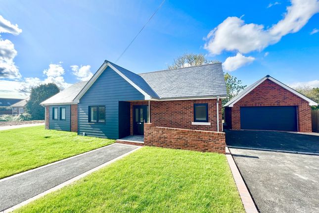 Bungalow for sale in Reynards Place, Wootton