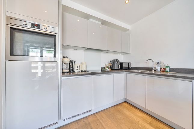 Flat 15, Berwick House,, Knoll Rise, Orpington photo 3