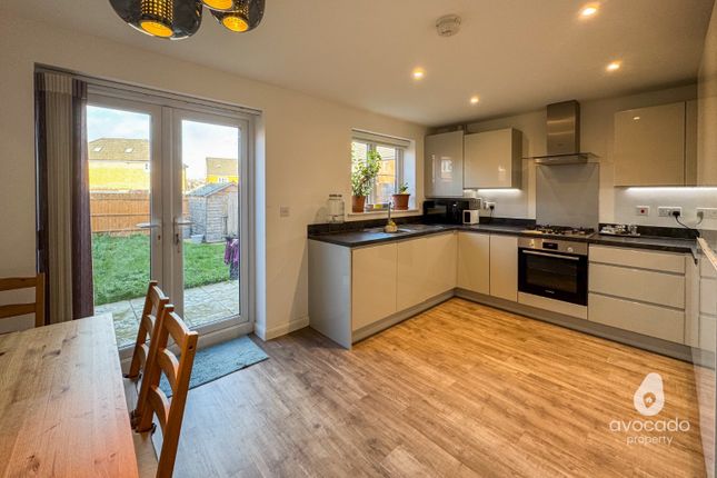 7 Denbigh Place, Shinfield, Berkshire photo 2