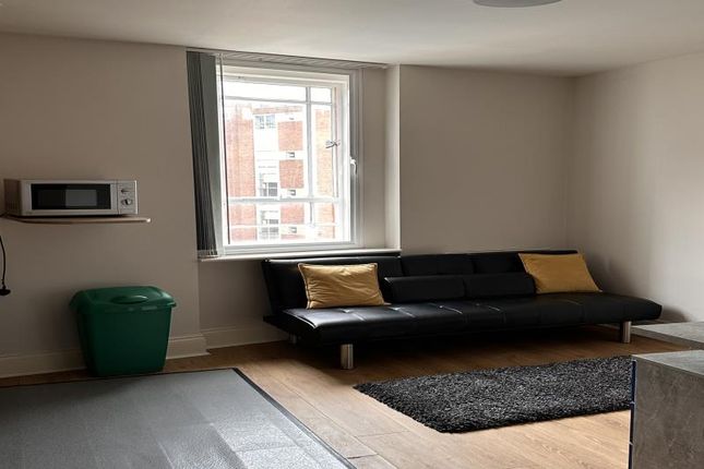 Studio to rent in Guildhall Walk, Portsmouth, Dd