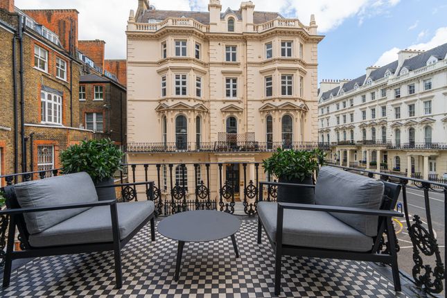 21-22, 21-22 Prince Of Wales Terrace, London photo 4