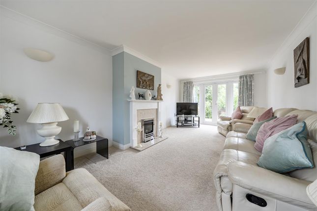 26, Rooks Way, Tiverton photo 3