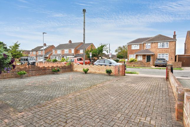 138, Margetts Road, Bedford photo 3