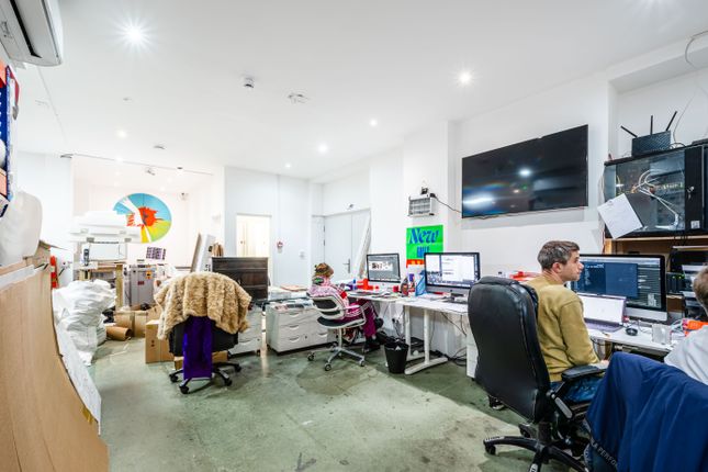 Office to let in 93 Kingsland Road, Hoxton, London