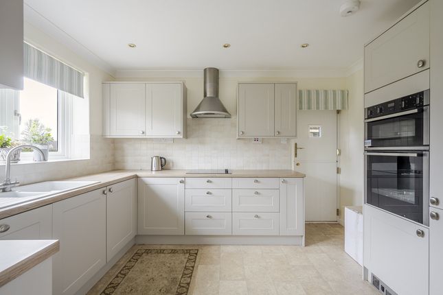 Flat Melford, 6, The Street, Colchester photo 3