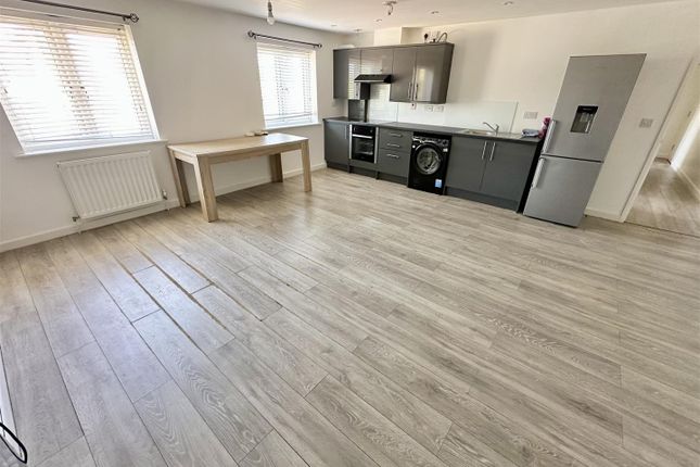 Flat 6, Victory House, 6 Victory Road, Clacton-On-Sea photo 2