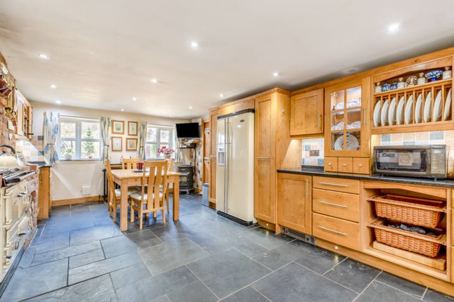 Kitchen (2)