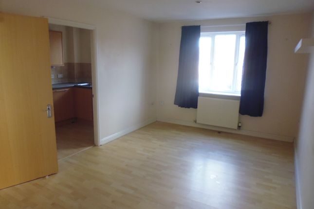 61, Finchale Avenue, Priorslee photo 3