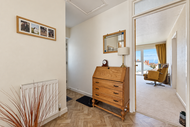 30, Bernard Crescent, Minehead photo 4