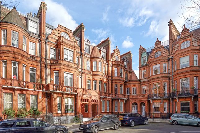 Flat to rent in Sloane Gardens, Sloane Square