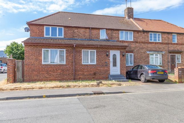 4-bed house on 27 Saffron Street, Milton Keynes, £400,000