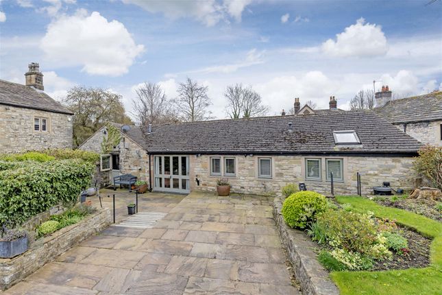 2-bed house on Little Batch, Watts Green, Ashford-In-The-Water, Bakewell, £450,000
