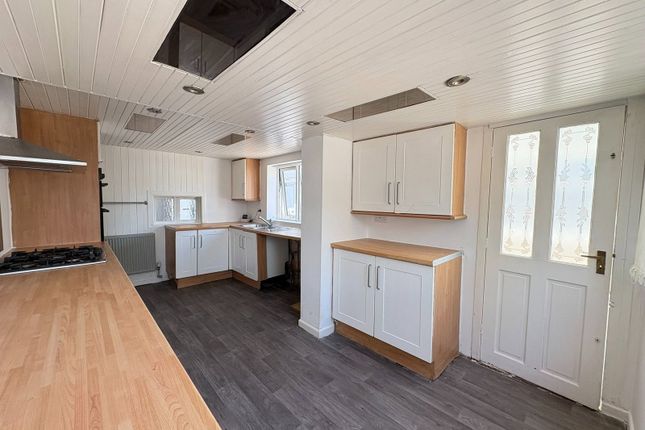 2, Rydal Close, Aintree photo 3