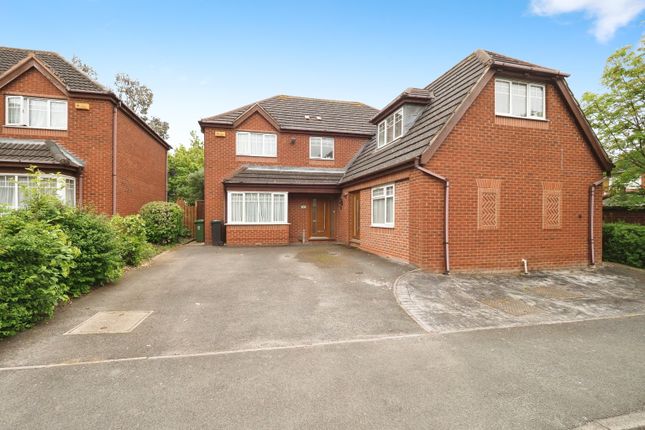 Thumbnail Detached house for sale in Little Dunmow Road, Leicester