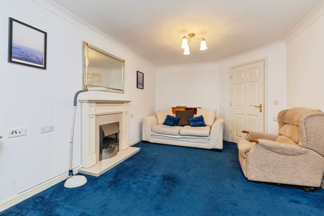 26, Fairweather Court, Darlington photo 4