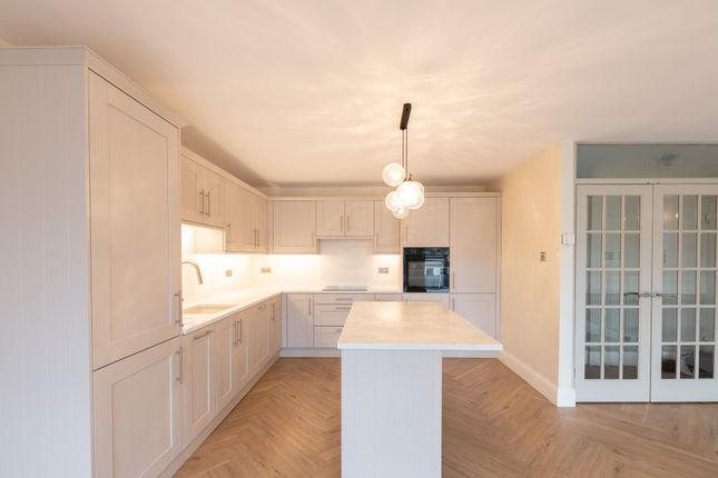 Flat 15, Malby Lodge, Westcliff-on-Sea photo 4