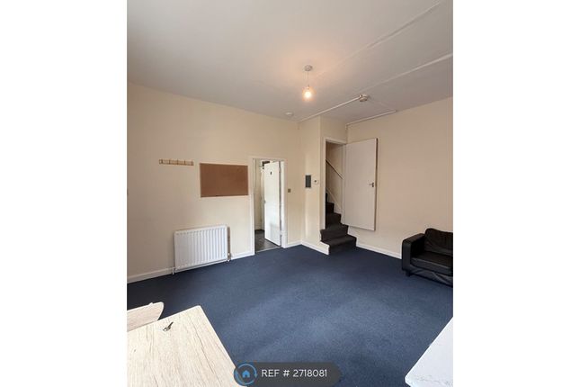 Birk Lea St, Bradford photo 3