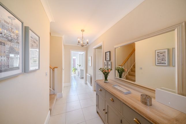 16, Archers Hall Place, Lydney photo 2