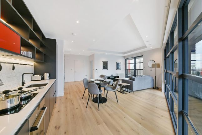 Flat 707 Bridgewater House 96, Lookout Lane, London photo 4