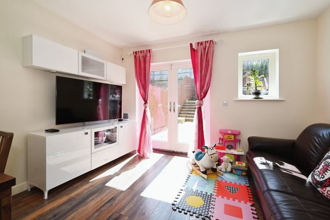 Terraced house for sale in Glenmore Place, Reading