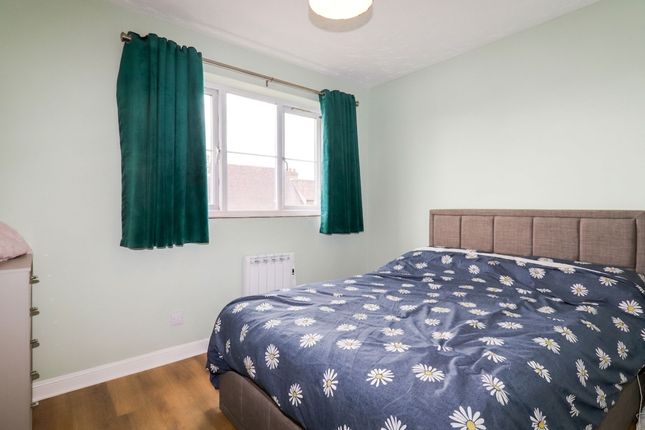 Flat 4, Vine Tree Court St. Peters Close, Rickmansworth photo 4