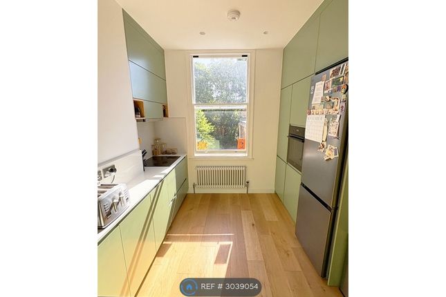 A Kilburn Park Road, London photo 4