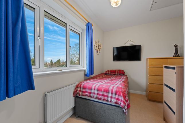 Town house for sale in Hengist Way, Wallington