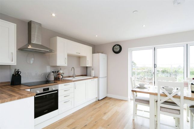 Show Home, 15, Parc Del Fryn, Sir Ynys Mon photo 4