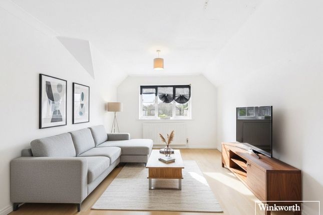 Flat 24, Maddison Court, 145, Great North Way, London photo 4