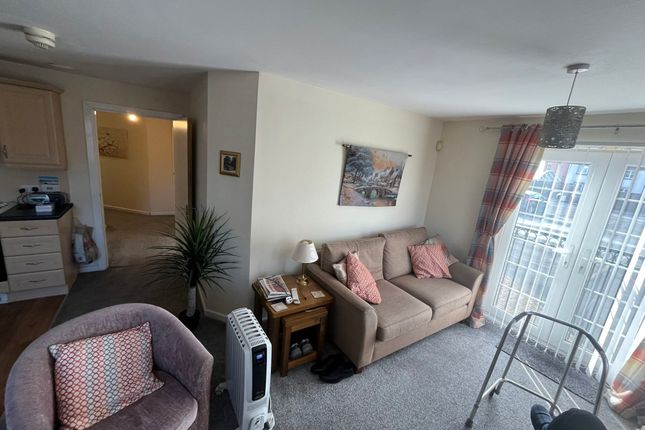 2-bed flat on 68, Piele Road, St. Helens, £80,000