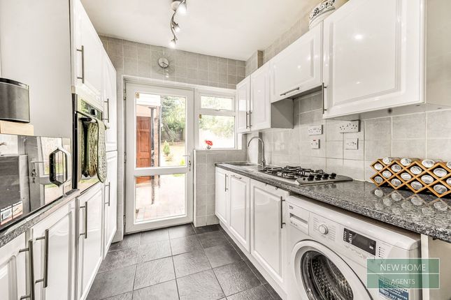 13, Greswold Close, Coventry photo 3