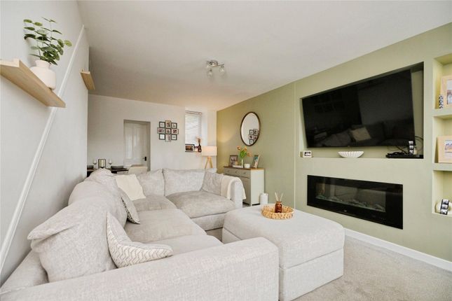 32, Coed Madog Road, Caernarfon photo 2